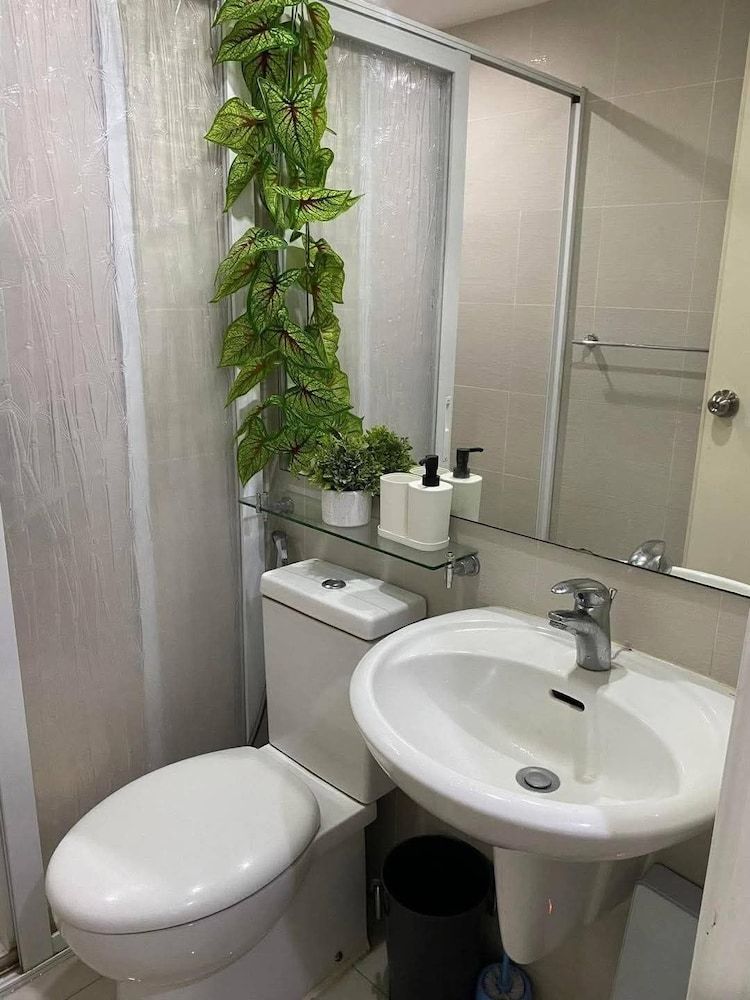 Azure Staycation by Sibs Basic Apartment, Balcony, City View