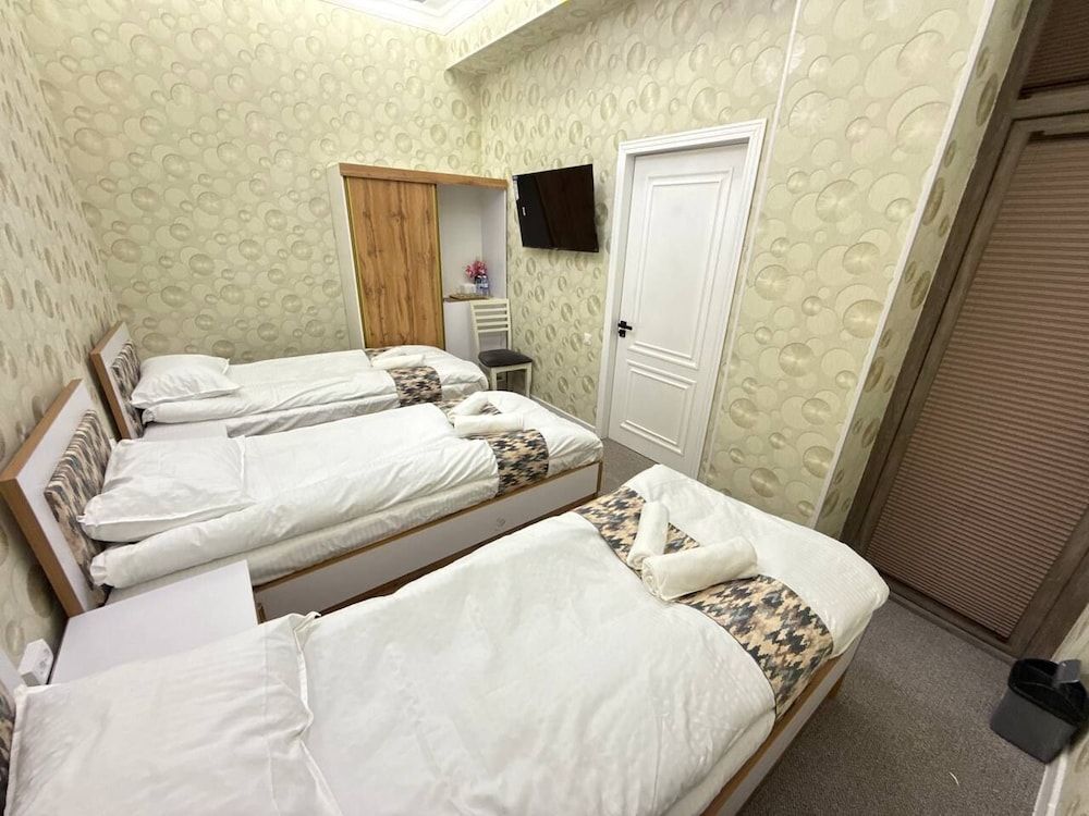 Hotel Bekh Triple Room 7