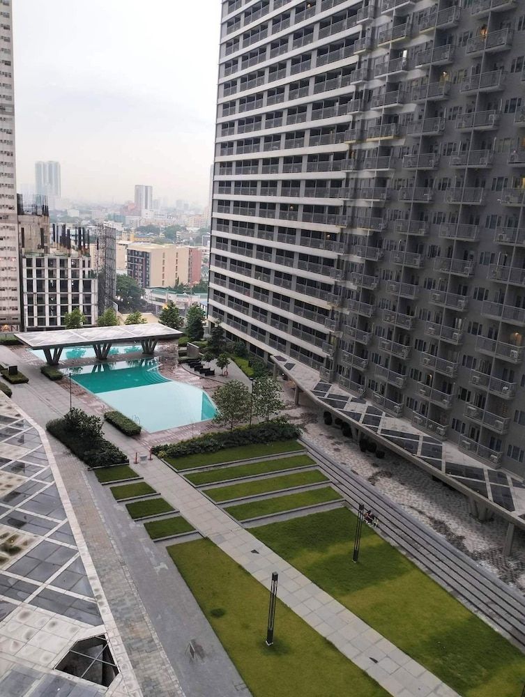 Ortigas  Business District Residences Apartment, Balcony, City View 13