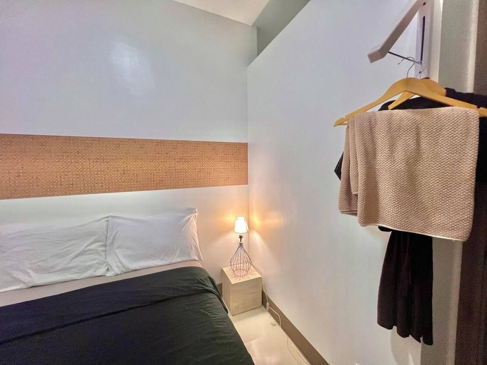 Ortigas  Business District Residences Apartment, Balcony, City View 7