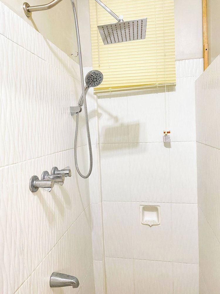 Stylish 1-bed Opposite Queens Park Savannah Apartment, 1 Bedroom, Smoking 7