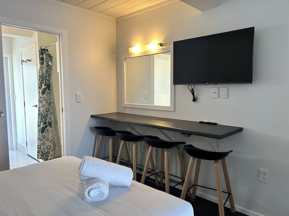 Midway Motel Rotorua Family Apartment, 2 Bedrooms 9