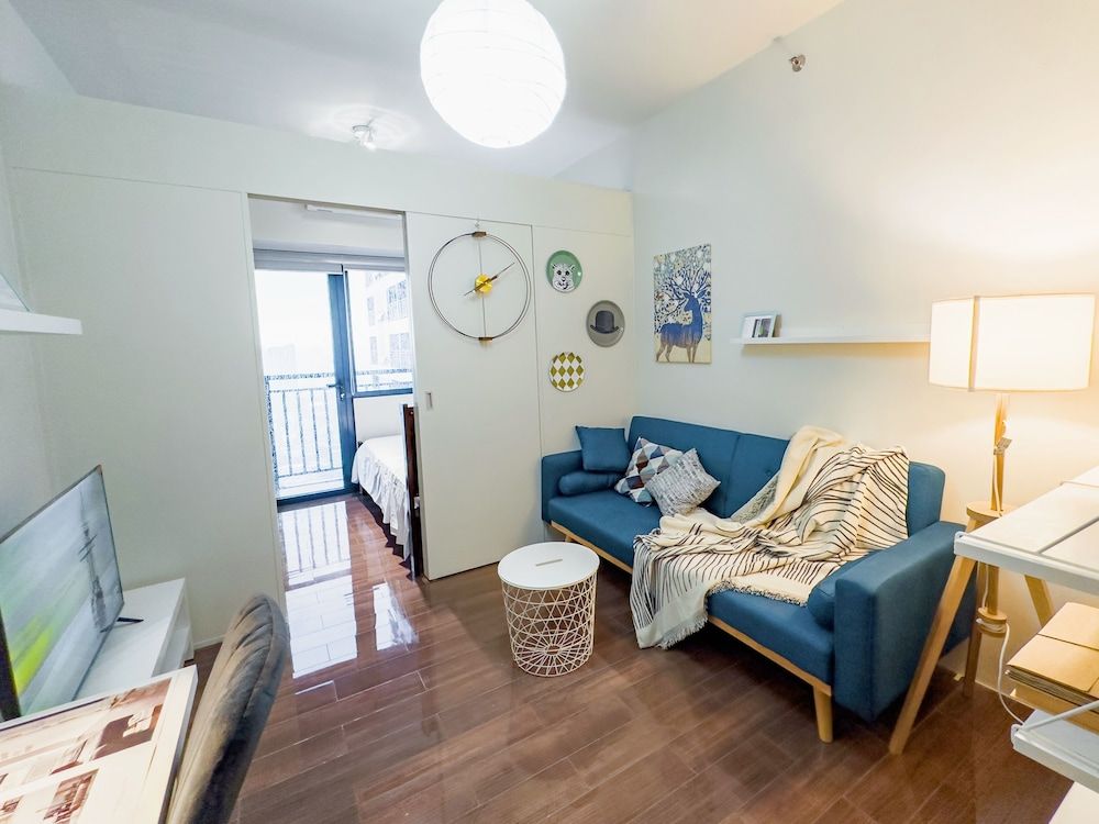GemstoneBR II in SMDC Air Residences City Condo, 1 Queen Bed with Sofa bed, Balcony