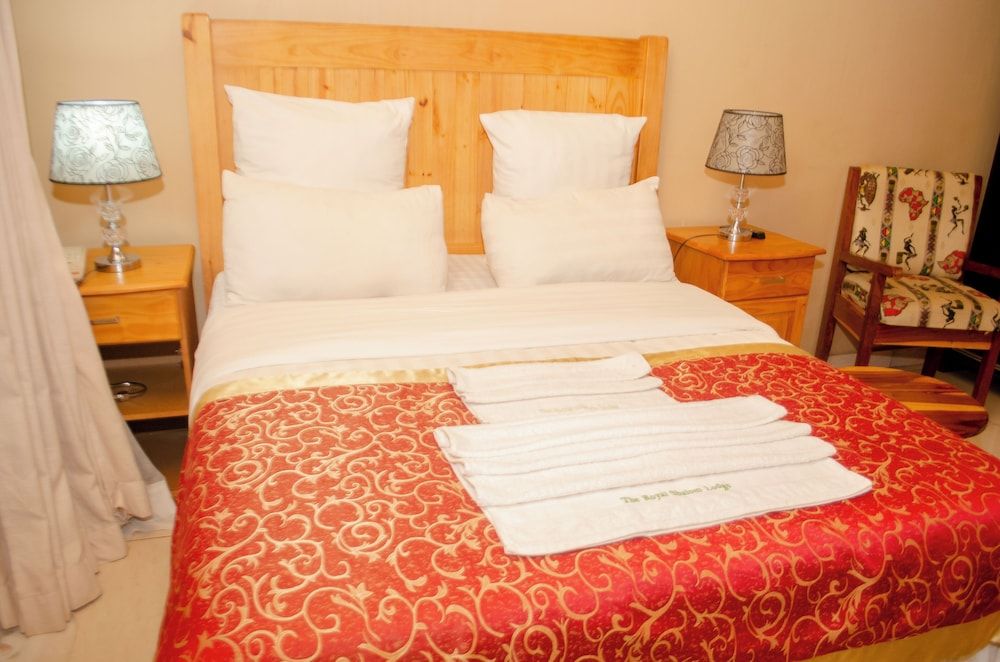 Royal Shalom Lodge Executive Double Room