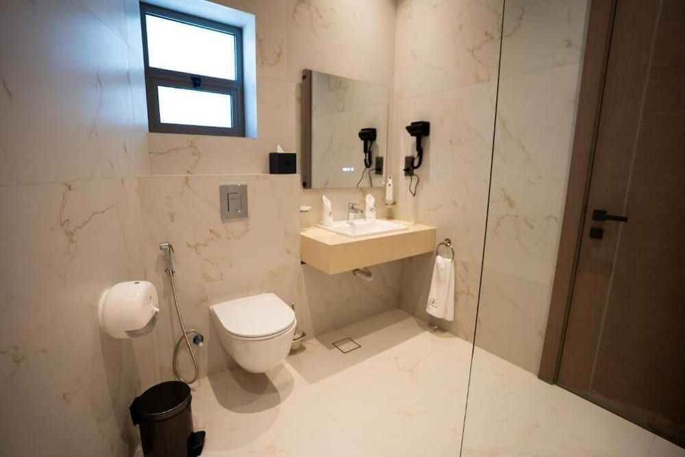 Golden Suites Hotel Double or Twin Room, City View 4