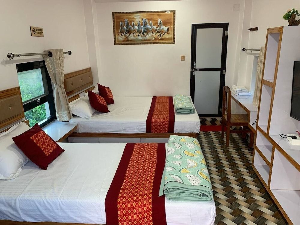 Devchuli Farm House Triple Room, Garden View