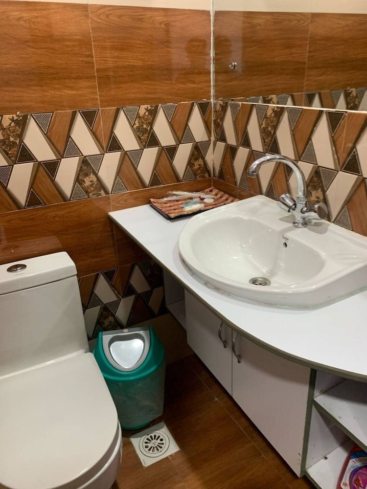 Devchuli Farm House Triple Room, Garden View 3