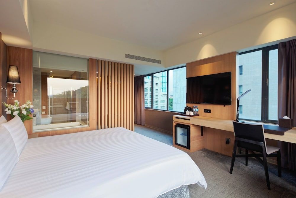 CHECK inn SELECT - Taipei NeiHu Deluxe Room 2