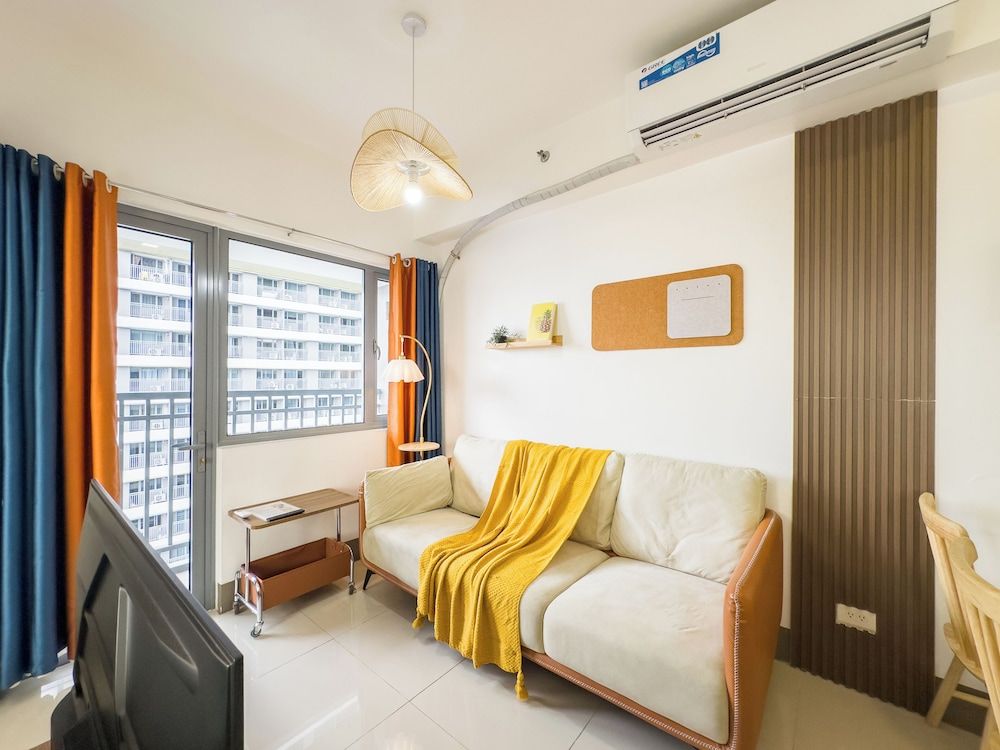 GemstoneBR in SMDC Fame Residences Family Condo, 2 Bedrooms, Pool View 11