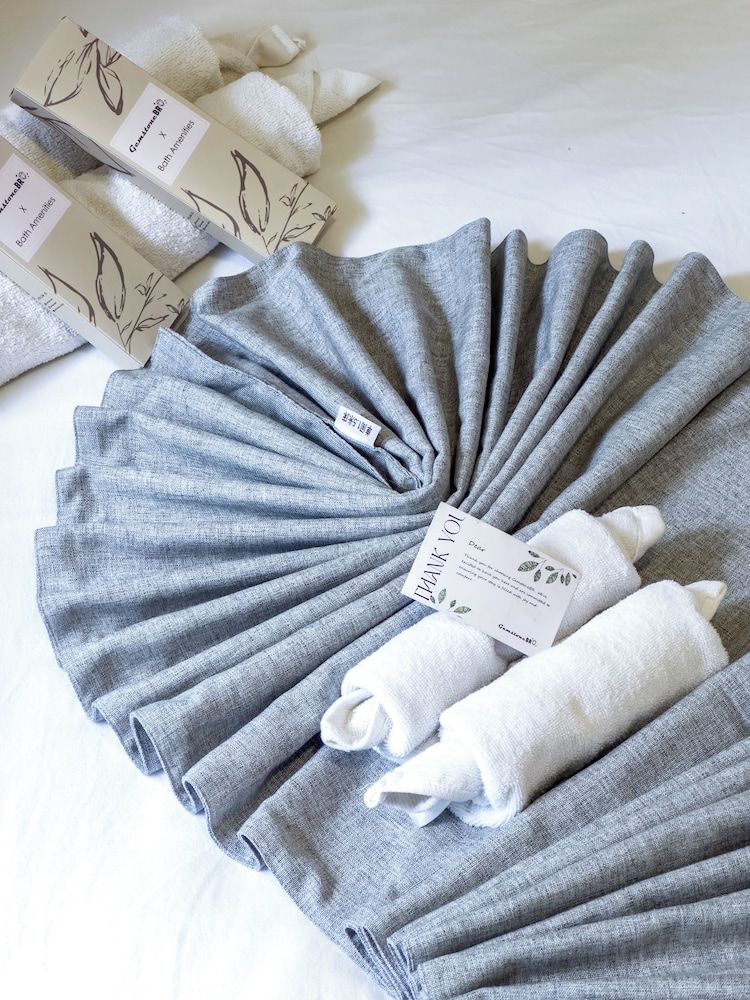 GemstoneBR in SMDC Fame Residences Standard Apartment, 1 Queen Bed, Balcony 9