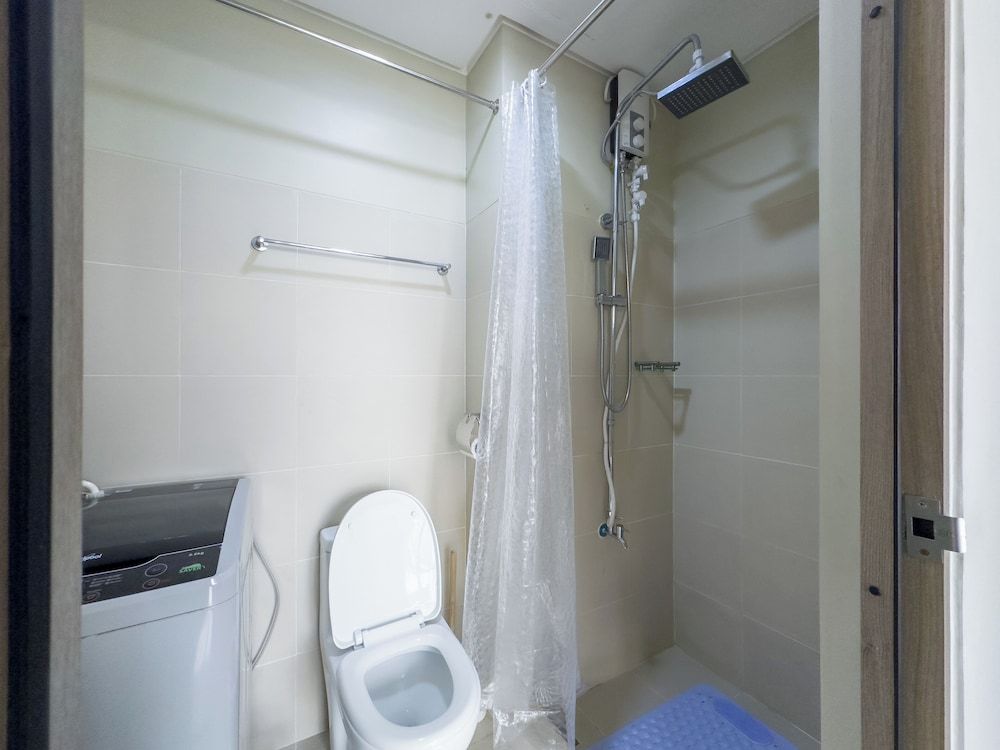 GemstoneBR in SMDC Fame Residences Family Condo, 2 Bedrooms, Pool View 10