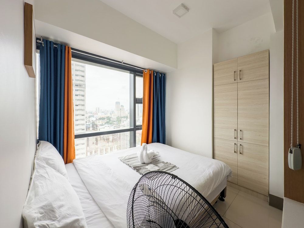 GemstoneBR in SMDC Fame Residences Family Condo, 2 Bedrooms, Pool View