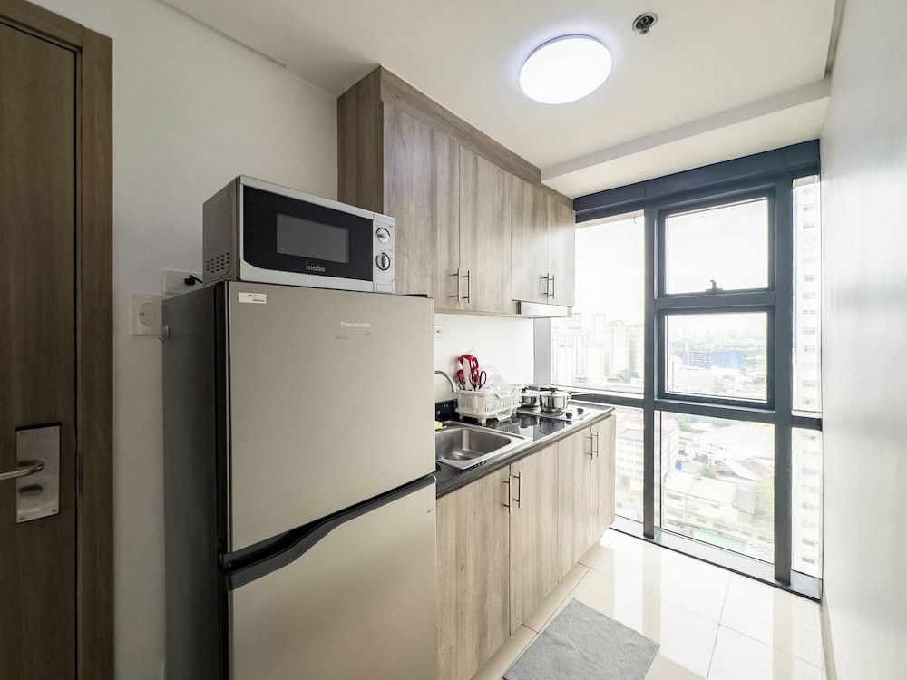 GemstoneBR in SMDC Fame Residences Family Condo, 2 Bedrooms, Pool View 15