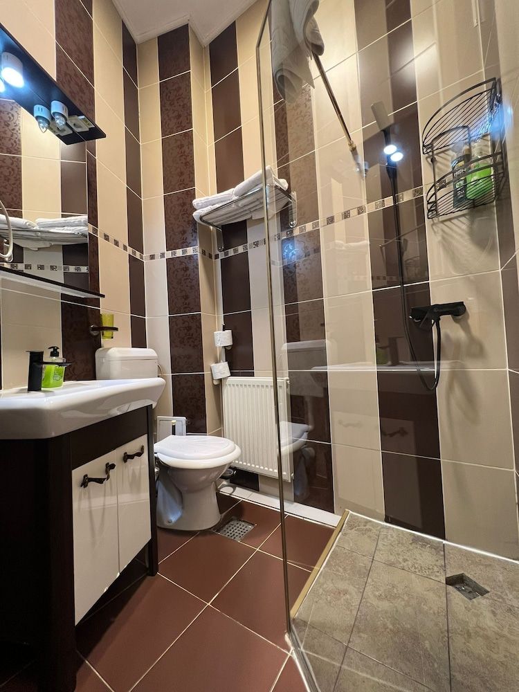 Hotel EvoZava Central Twin Room, City View 2