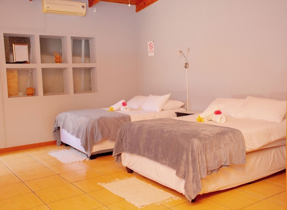 Tina Guesthouse Comfort Double Room Single Use 3
