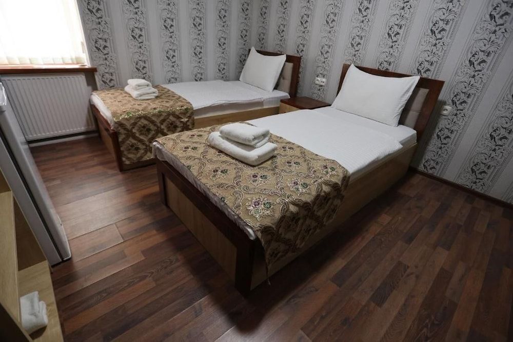 HOTEL PLAZA 777 Basic Twin Room, City View 2