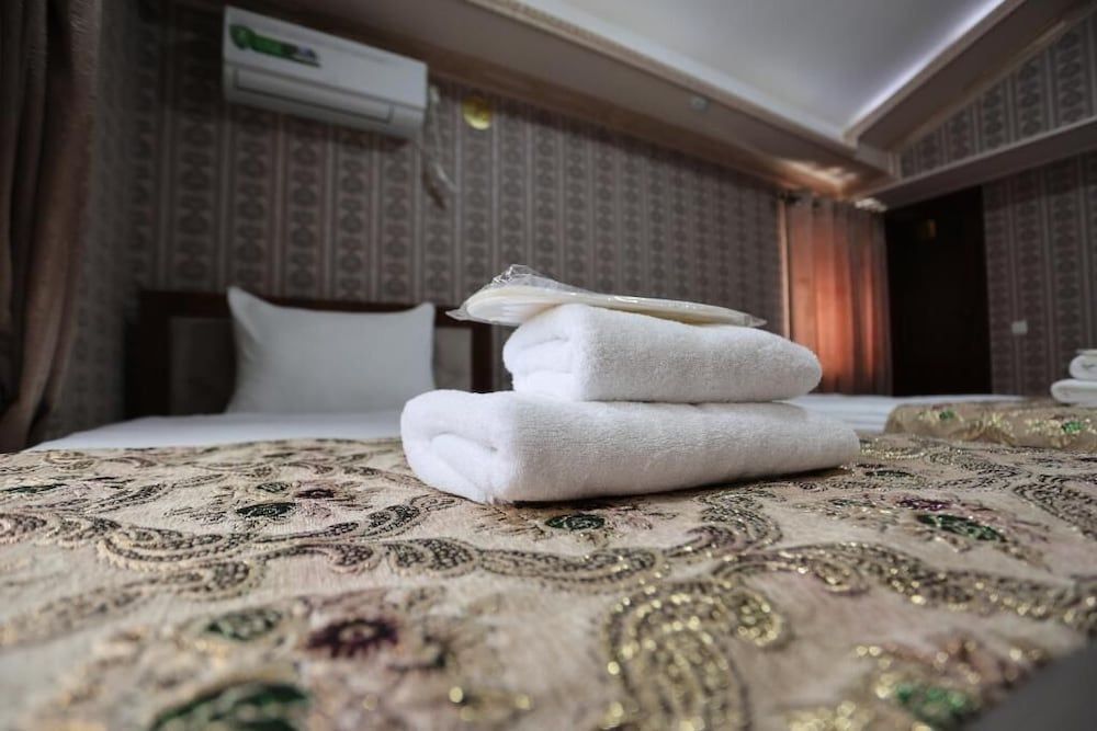 HOTEL PLAZA 777 Deluxe Twin Room, City View 5