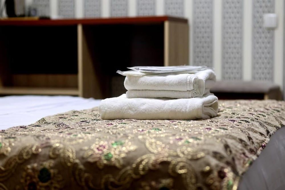 HOTEL PLAZA 777 Basic Twin Room, City View 9