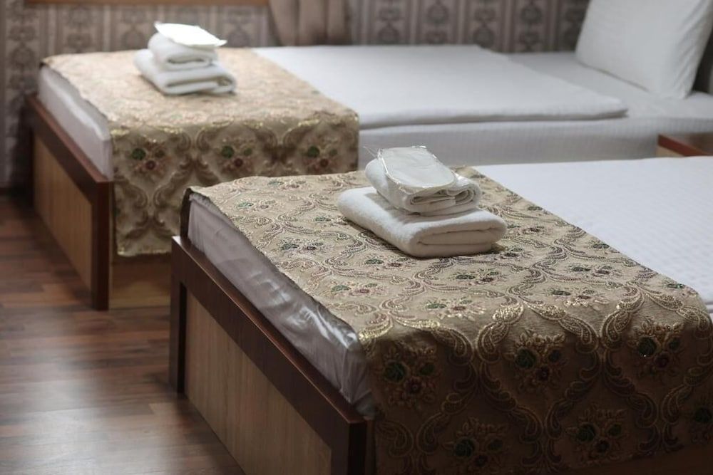 HOTEL PLAZA 777 Basic Twin Room, City View 8