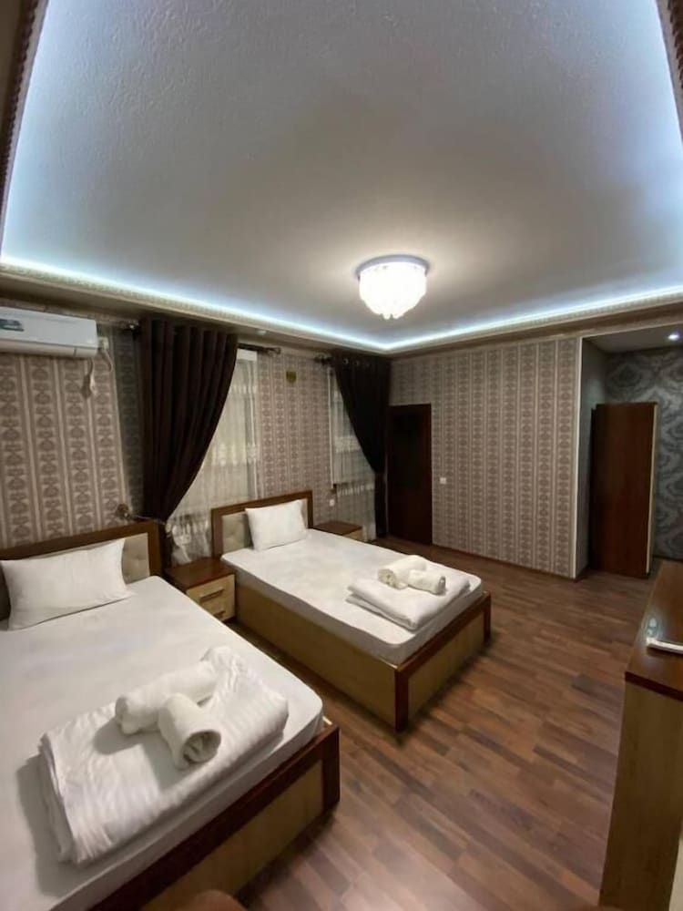 HOTEL PLAZA 777 Deluxe Twin Room, City View 6