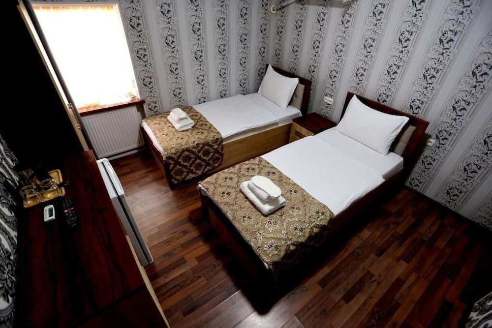 HOTEL PLAZA 777 Basic Twin Room, City View 6