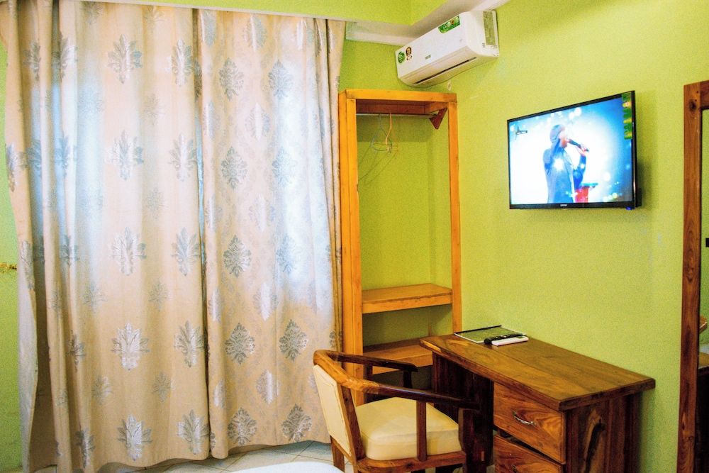 MARK-A GARDEN HOTEL KAWE Standard Double Room 11