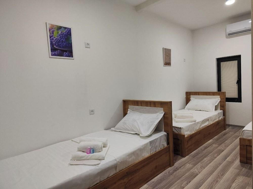 The RISE Economy Triple Room 2