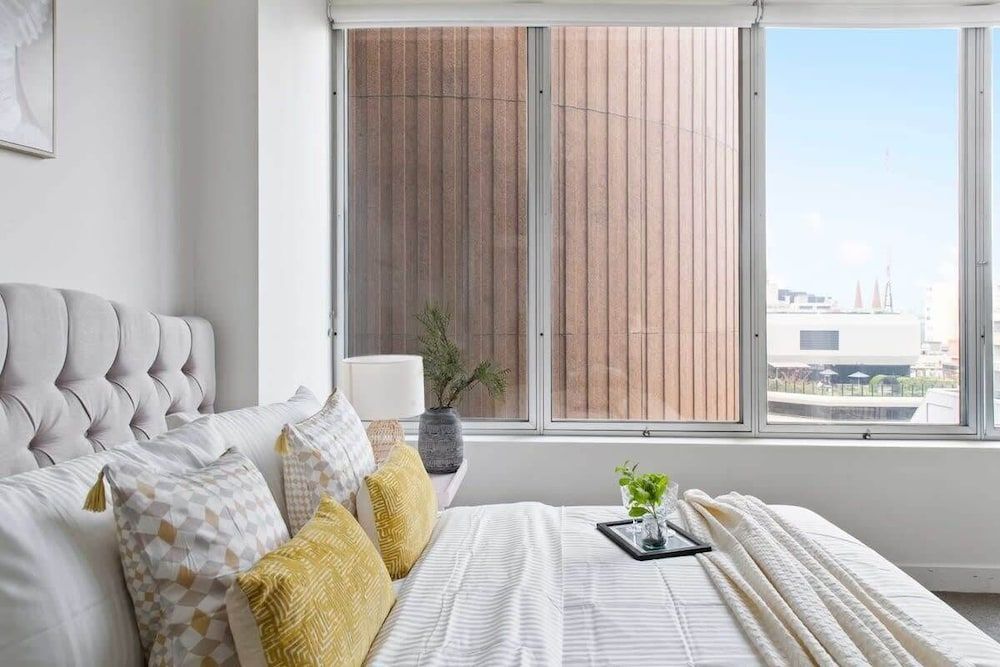 A Cozy 2BR Apt on Collins Near Flinders Station Apartment (2 Bedrooms) 5