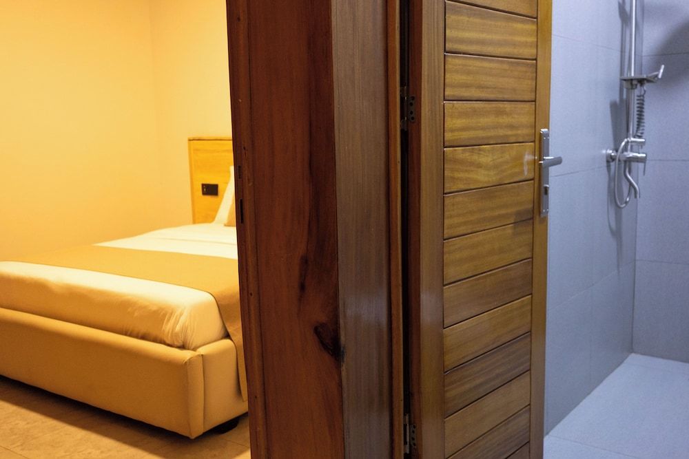 Serene Apartment Deluxe Apartment, 2 Bedrooms, Balcony, City View 9