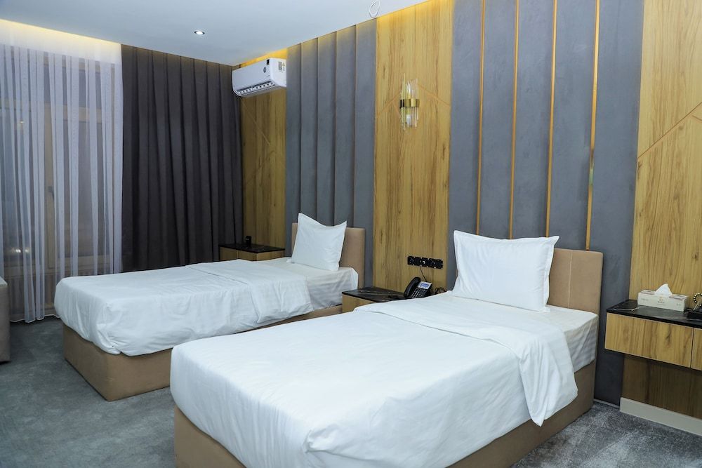 Rich Land Hotel Basic Twin Room 3