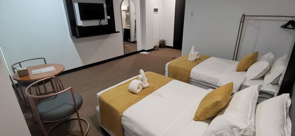 Belvilla Angeles Pampanga Near Clark International Airport Formerly Boss Hotel Deluxe Twin Room 4