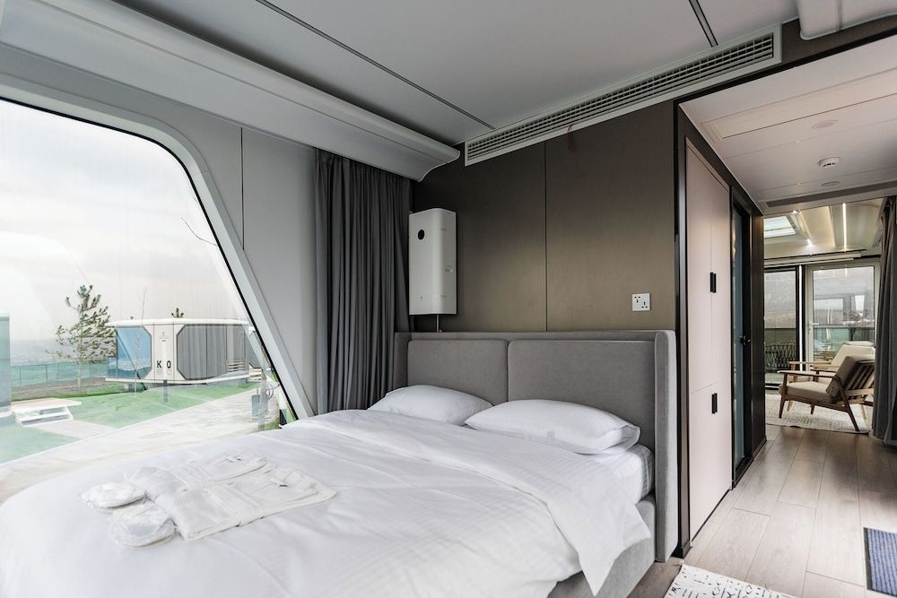 Zvezdnaya Hotel Luxury Double Room, Lanai, Mountain View 5