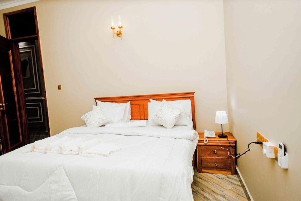 Joy Inn Hotel Classic Single Room, Balcony 9