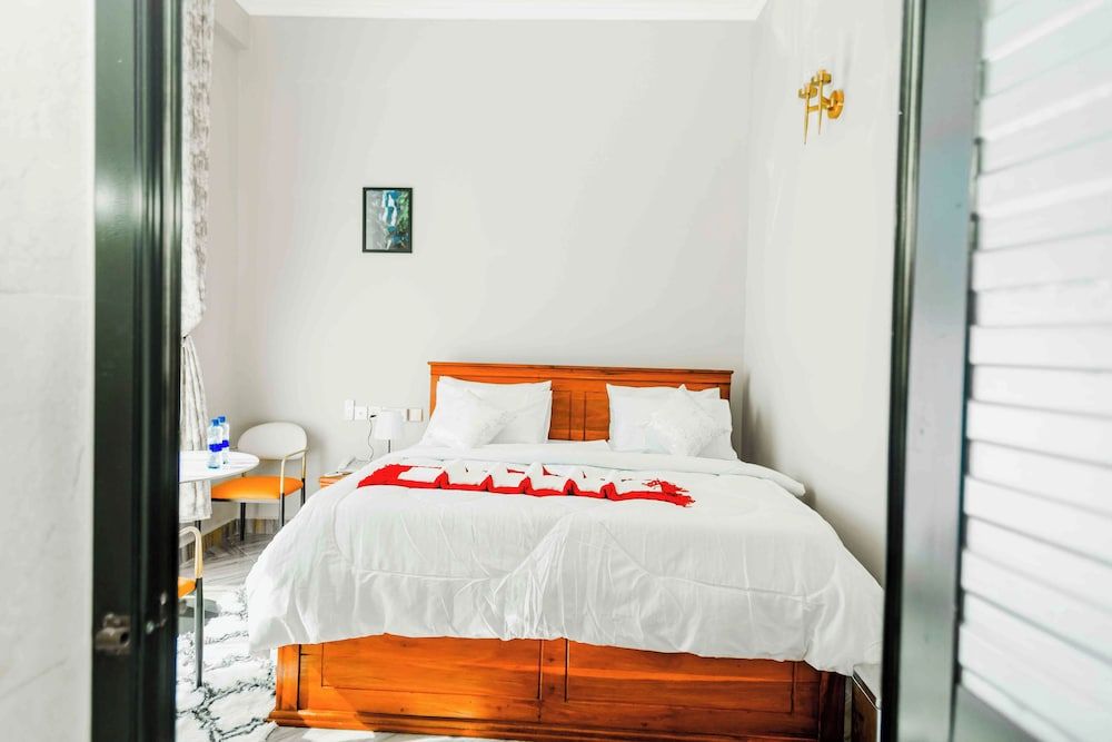 Joy Inn Hotel Deluxe Double or Twin Room, Balcony 13