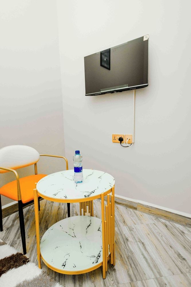 Joy Inn Hotel Classic Single Room, Balcony 35