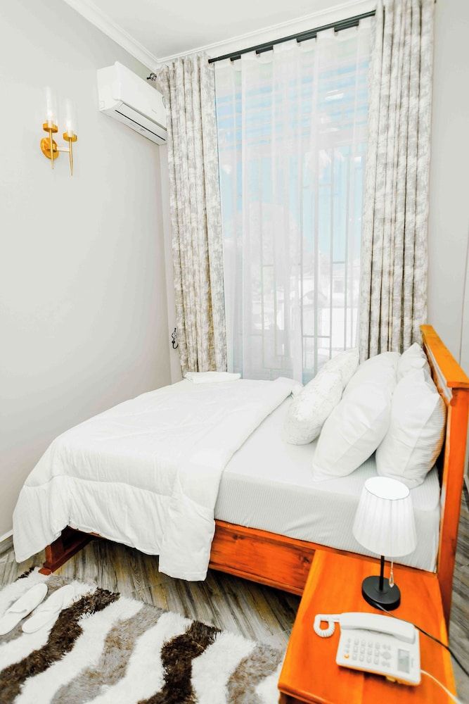 Joy Inn Hotel Deluxe Double or Twin Room, Balcony 15