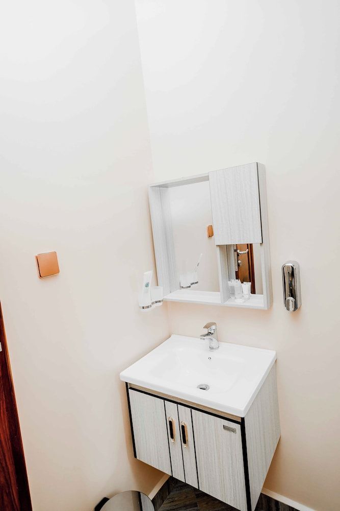 Joy Inn Hotel Comfort Double Room, Balcony, City View 20