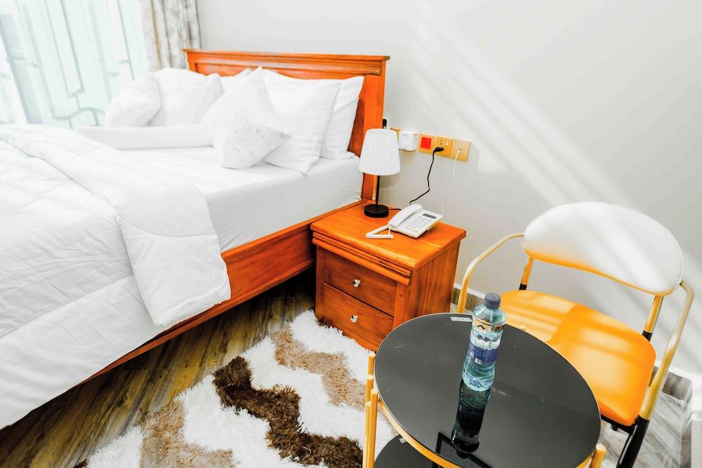 Joy Inn Hotel Classic Single Room, Balcony 11