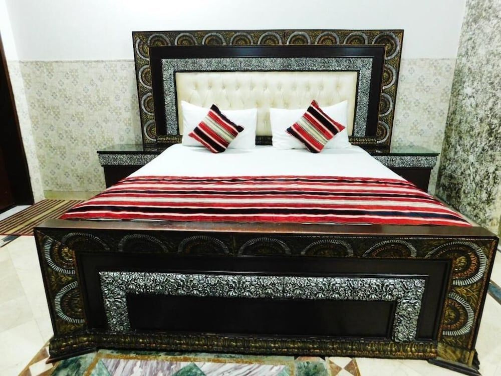 Hotel Moon Palace Deluxe Double Room 6