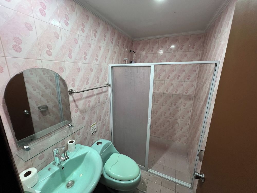 Rossa Hotel Family Room 9