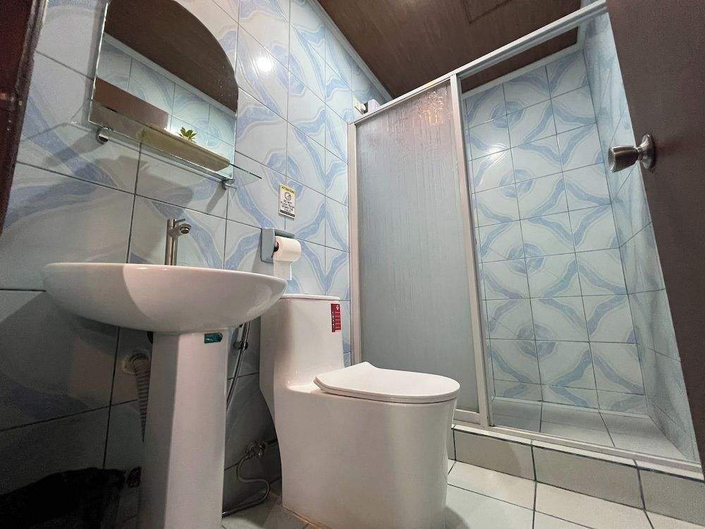 Rossa Hotel Deluxe Room 13