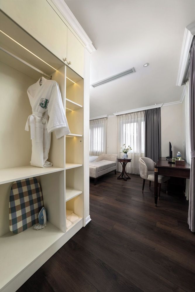 Jade Boutique Hotel Deluxe Double Room, City View 4