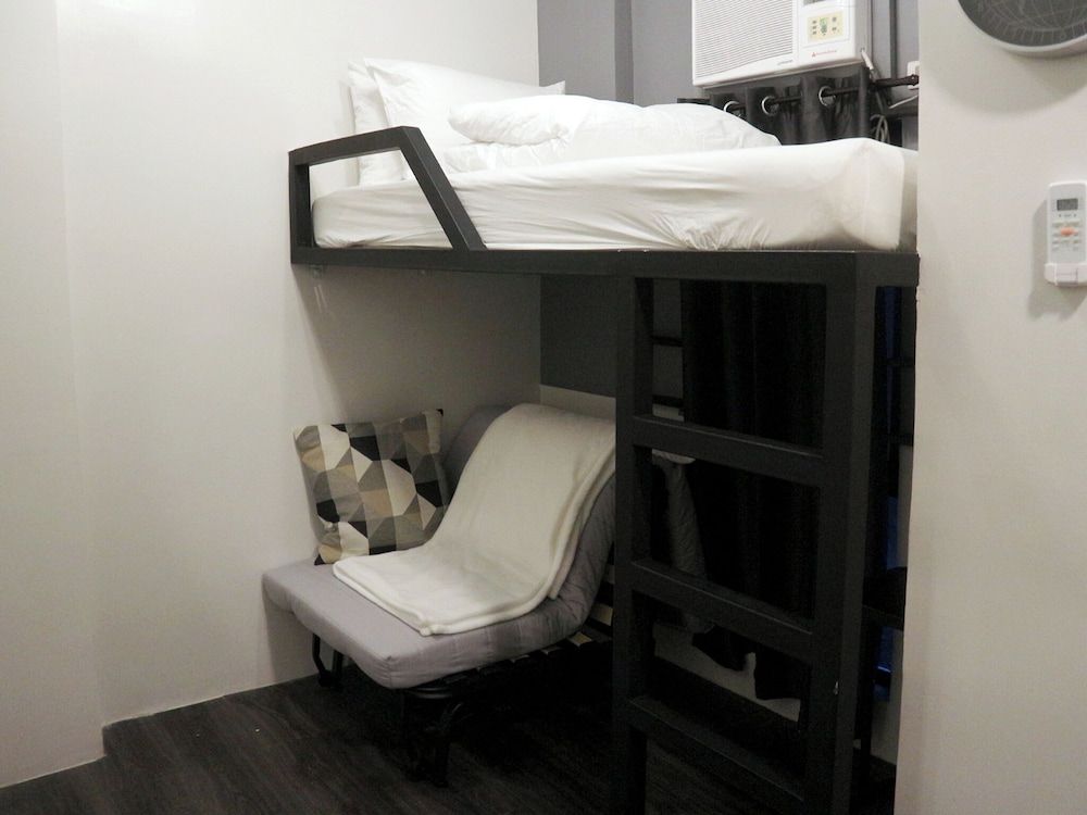 mySTAY BGC South Loft Bunk Room
