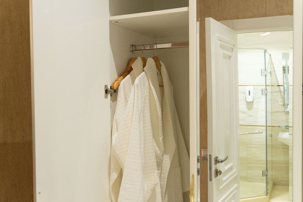 SILK ROAD EMPIRE HOTEL Double or Twin Room, City View 10