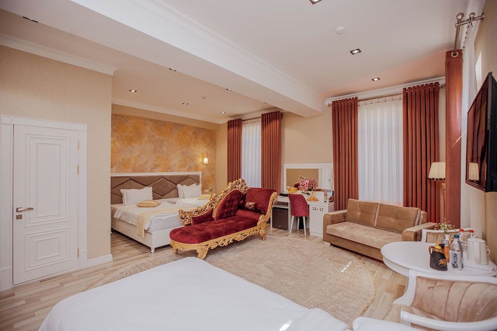 SILK ROAD EMPIRE HOTEL Triple Room, Non Smoking, City View 10