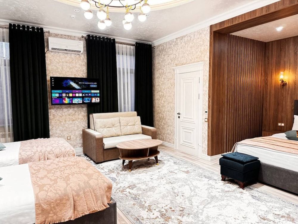 SILK ROAD EMPIRE HOTEL Quadruple Room, Air conditioning, City View 6