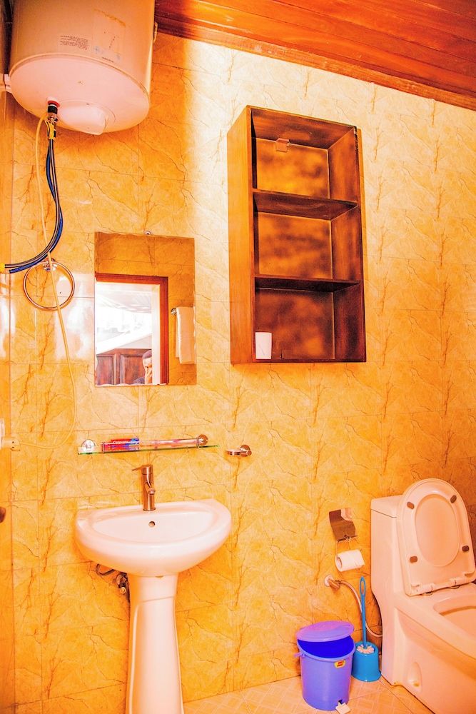 Room-the Keza Hotel and Apartment Room, 2 Bedrooms, Balcony, City View 8