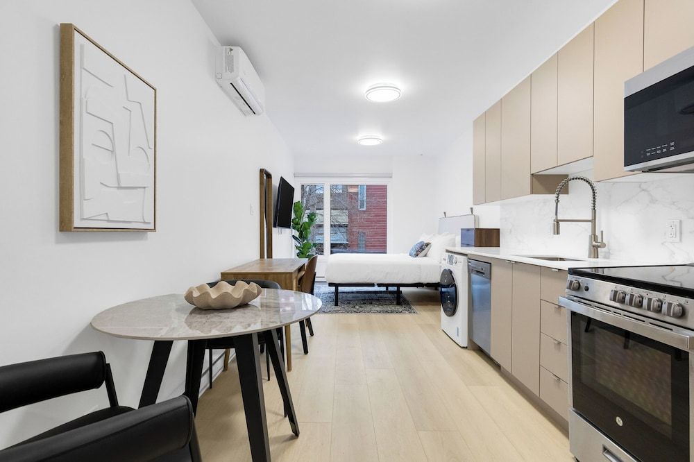 Le Mystral Junior Studio 10