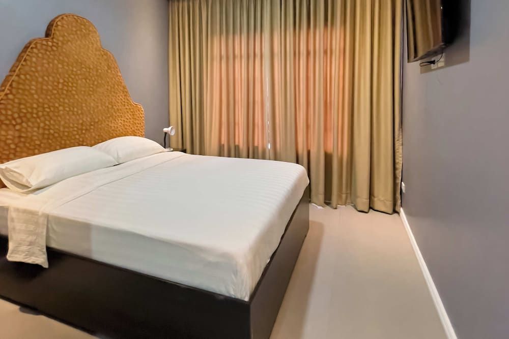 B Hotels Angeles City Deluxe Double Room 10