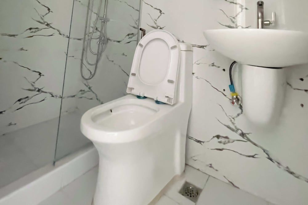 B Hotels Angeles City Deluxe Twin Room 14